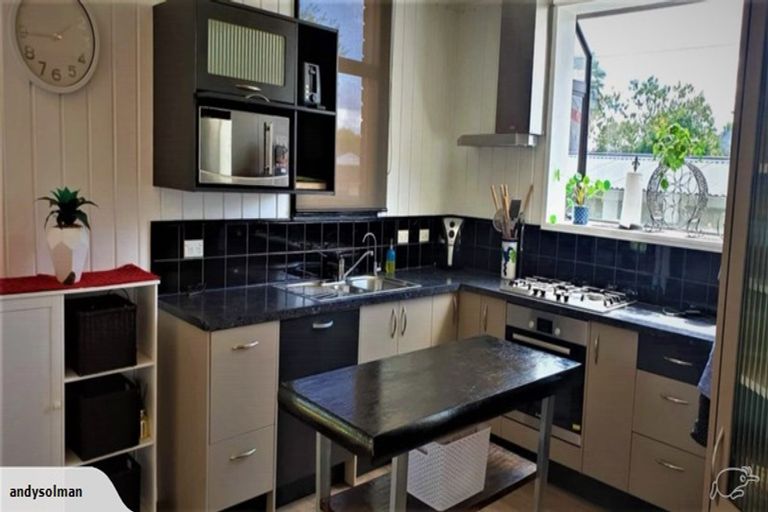 Photo of property in 50 Poaka Avenue, Dinsdale, Hamilton, 3204