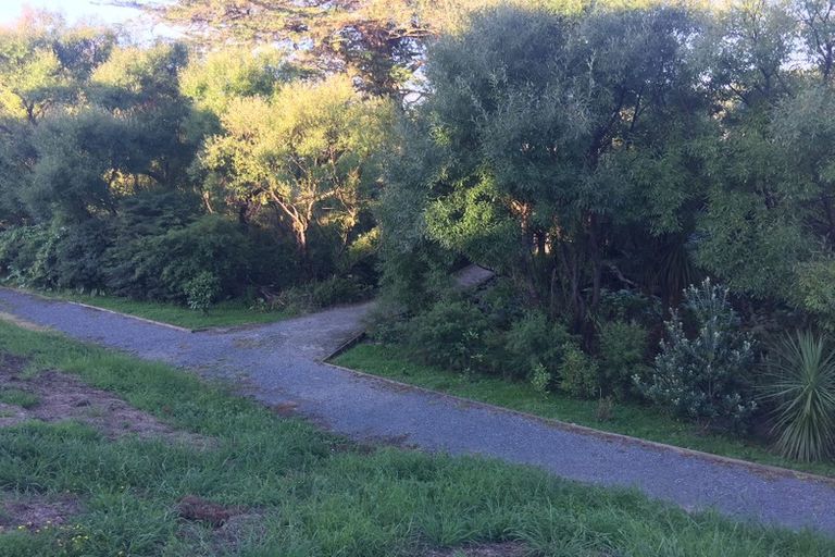 Photo of property in 37 Laly Haddon Place, Matakana, 0985