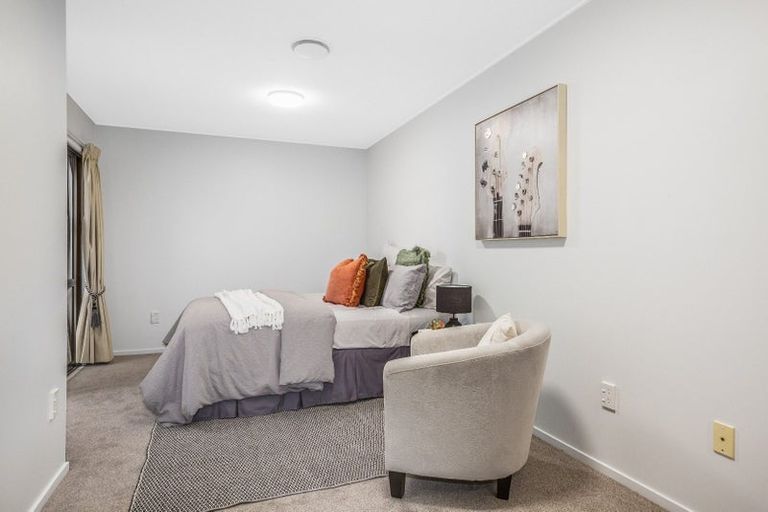 Photo of property in 4 Eclipse Lane, Whitby, Porirua, 5024