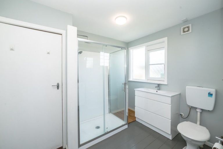 Photo of property in 15 Woodward Street East, Featherston, 5710