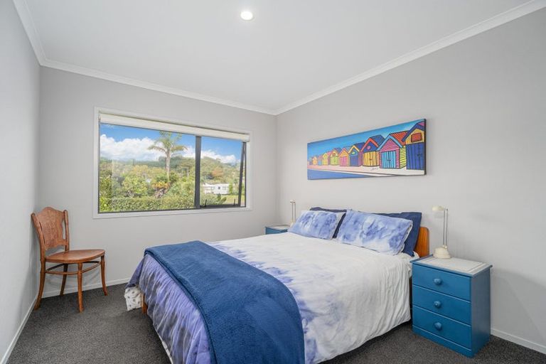 Photo of property in 28 Motukorure Parade, Cooks Beach, Whitianga, 3591