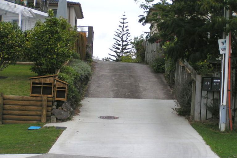 Photo of property in 10c Hart Road, Hauraki, Auckland, 0622