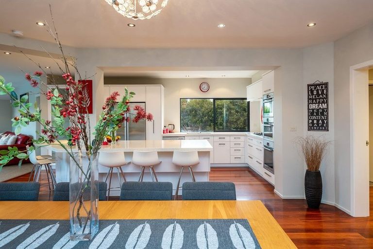 Photo of property in 141 Point View Drive, East Tamaki Heights, Auckland, 2016