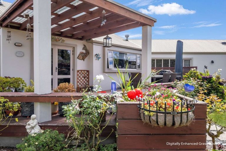 Photo of property in 2 Vaucluse Drive, Nukuhau, Taupo, 3330