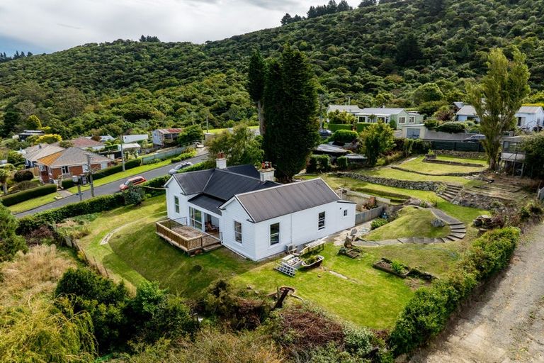 Photo of property in 20 Manuka Street, Ravensbourne, Dunedin, 9022