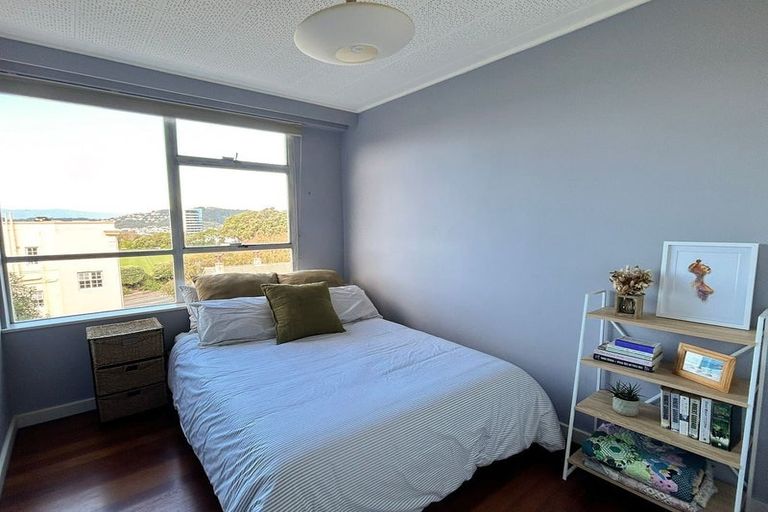 Photo of property in Greenmantle Flats, 88a Salamanca Road, Kelburn, Wellington, 6012
