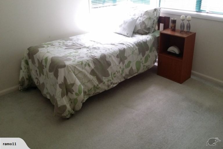 Photo of property in 19 Grammar School Road, Pakuranga, Auckland, 2010