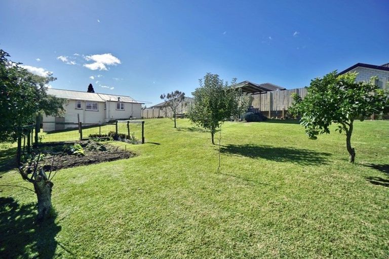 Photo of property in 24 Glen Terrace, Te Puke, 3119