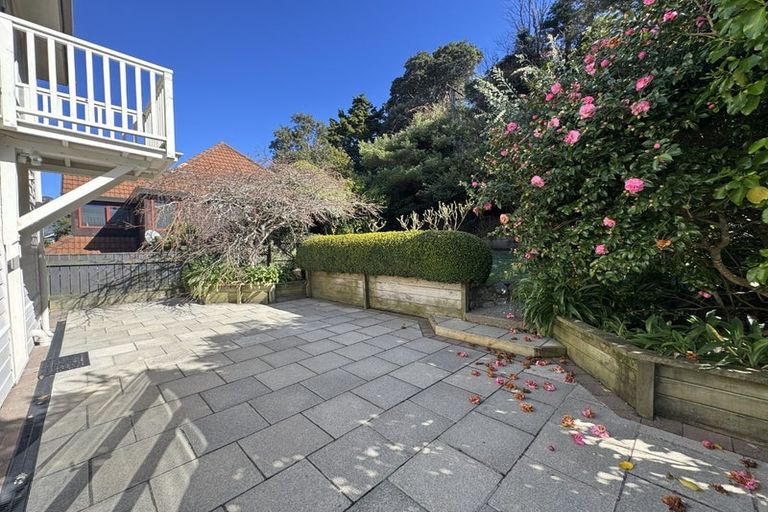 Photo of property in 14 Glen Road, Kelburn, Wellington, 6012