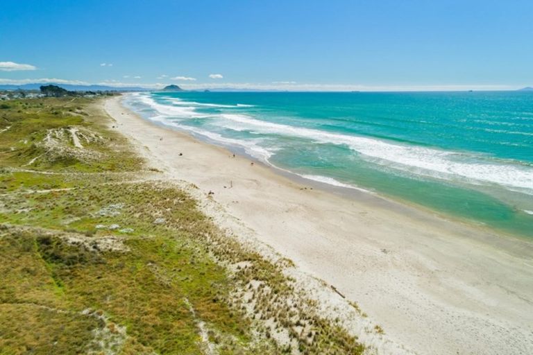 Photo of property in 38 Kohekohe Road, Papamoa Beach, Papamoa, 3118