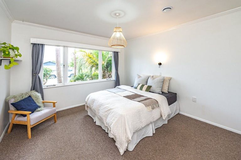 Photo of property in 7 Hussey Street, Waverley, 4510