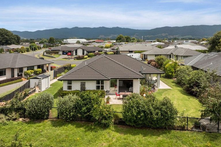Photo of property in 42 Maniaroa Drive, Katikati, 3129