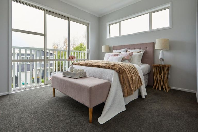 Photo of property in 42 Karepiro Drive, Stanmore Bay, Whangaparaoa, 0932