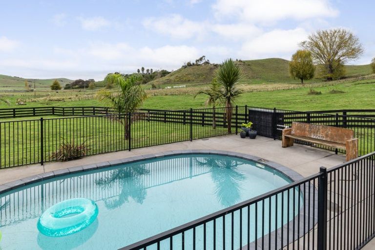 Photo of property in 224 Seafield Road, Eskdale, Napier, 4182