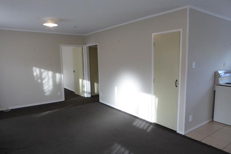 Photo of property in 4 Wyvern Place, Glenfield, Auckland, 0629