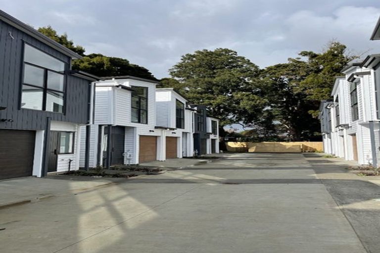 Photo of property in 8 Rangimarie Close, Opaheke, Papakura, 2113