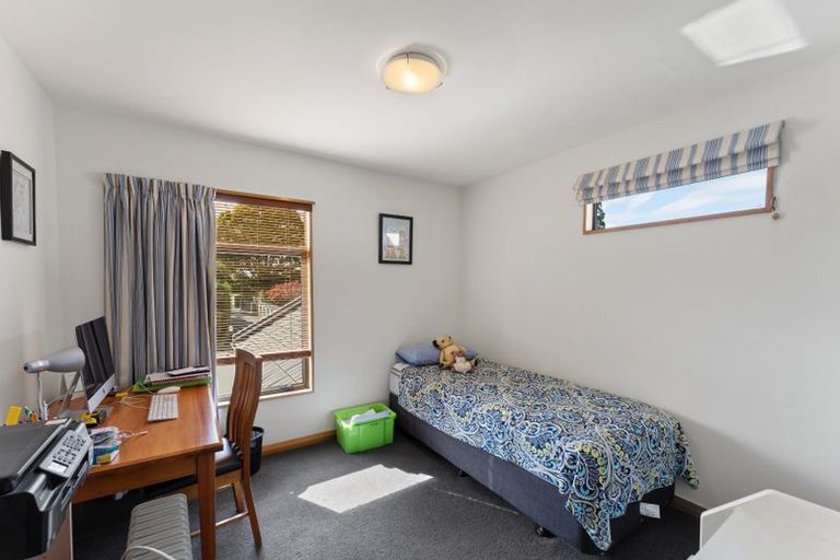 Photo of property in 33 Bryndwr Road, Fendalton, Christchurch, 8052