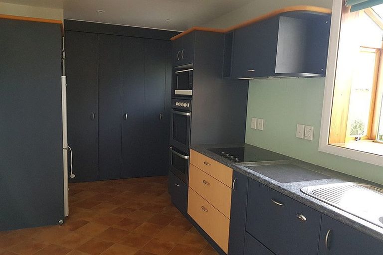 Photo of property in 98 Melbourne Street, South Dunedin, Dunedin, 9012