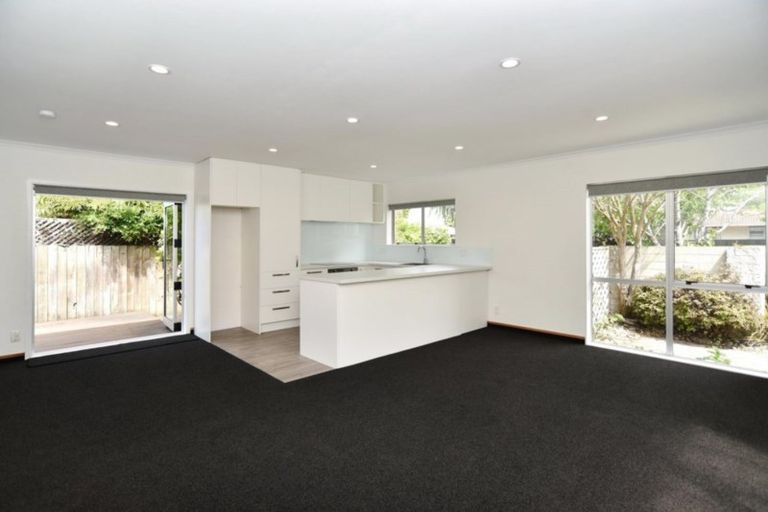 Photo of property in 79 Solomon Avenue, Redwood, Christchurch, 8051