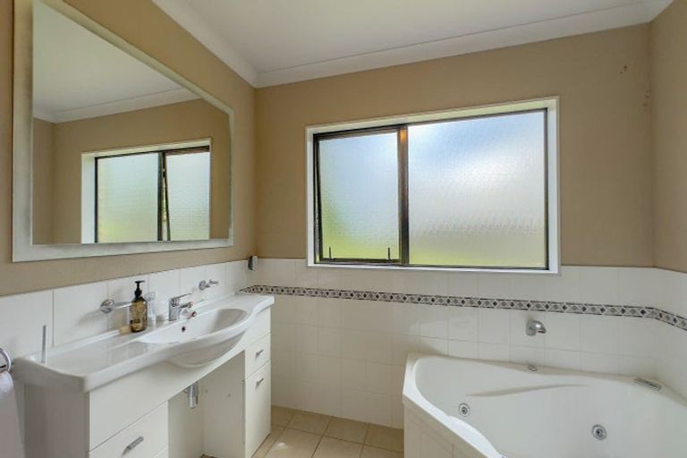 Photo of property in 392 Bellot Street, Pirongia, 3802