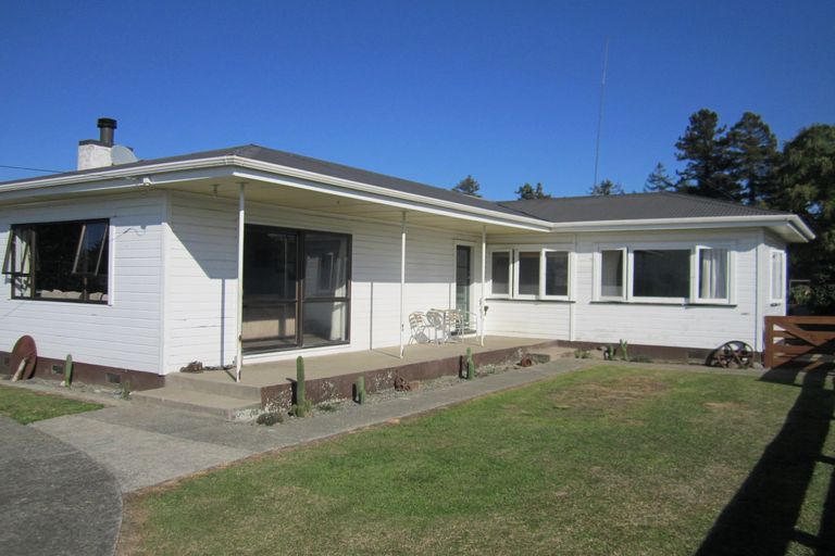 Photo of property in 28 Ngarua Road, Waitoa, 3310