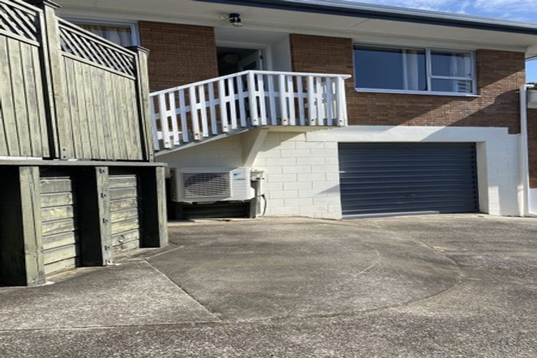 Photo of property in 1/30 Acacia Road, Torbay, Auckland, 0632