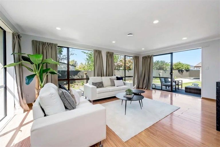 Photo of property in 4 Cicada Place, Hei Hei, Christchurch, 8042