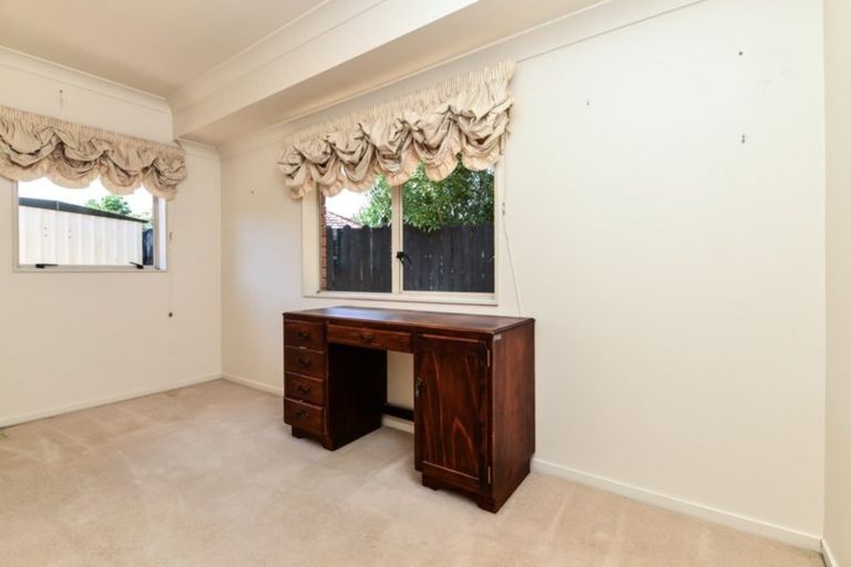Photo of property in 3 Halcione Close, Flagstaff, Hamilton, 3210