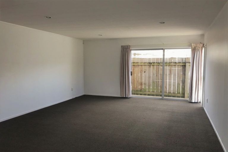 Photo of property in 59 Casuarina Road, Half Moon Bay, Auckland, 2012