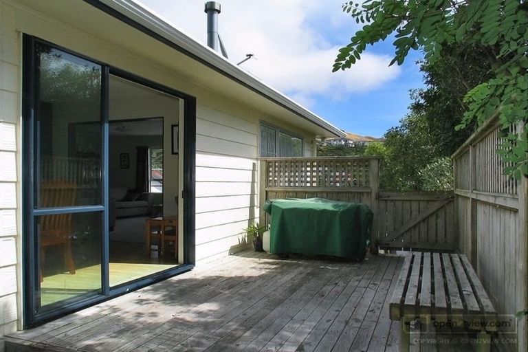 Photo of property in 16 Stonefield Place, Johnsonville, Wellington, 6037