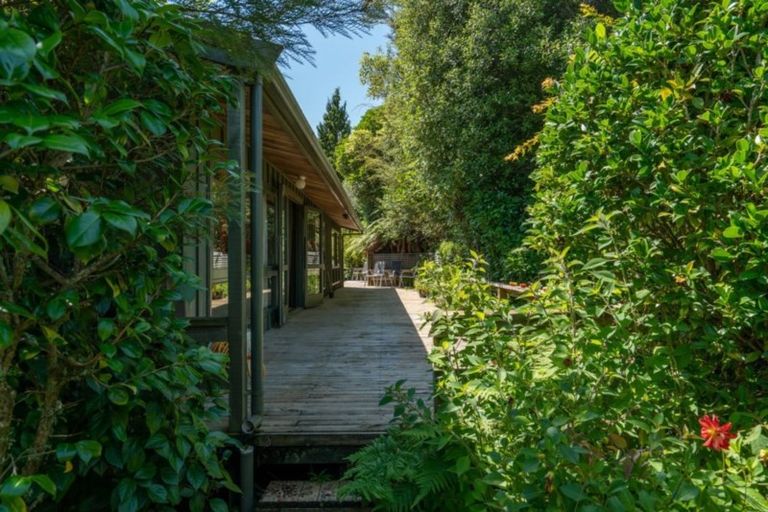 Photo of property in 759 Acacia Bay Road, Acacia Bay, Taupo, 3330