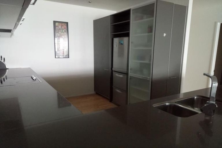 Photo of property in 407/7 Humber Street, Pandora, Napier, 4110