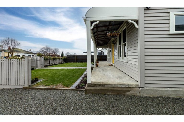 Photo of property in 14 Raymond Street, West End, Timaru, 7910