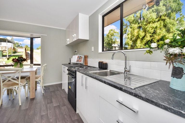 Photo of property in 65a Redcrest Avenue, Red Hill, Papakura, 2110