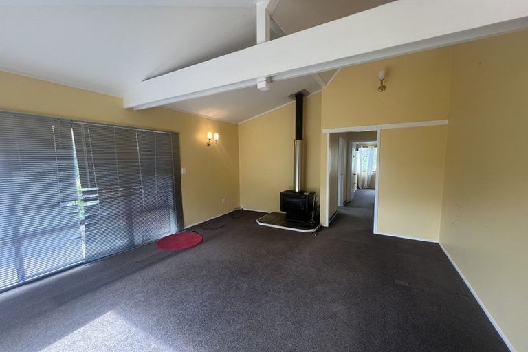 Photo of property in 179 West Harbour Drive, West Harbour, Auckland, 0618