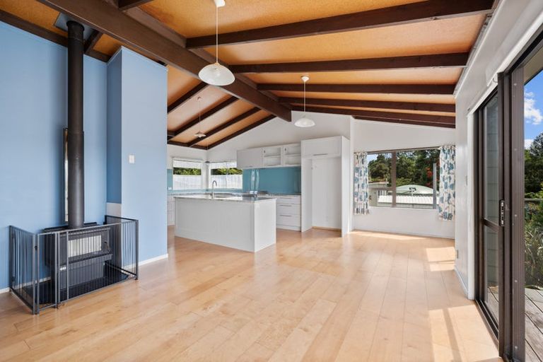 Photo of property in 28 Mariner Cove Road, Tinopai, 0593