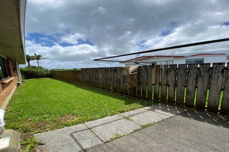 Photo of property in 2/10 Wilisa Rise, Goodwood Heights, Auckland, 2105
