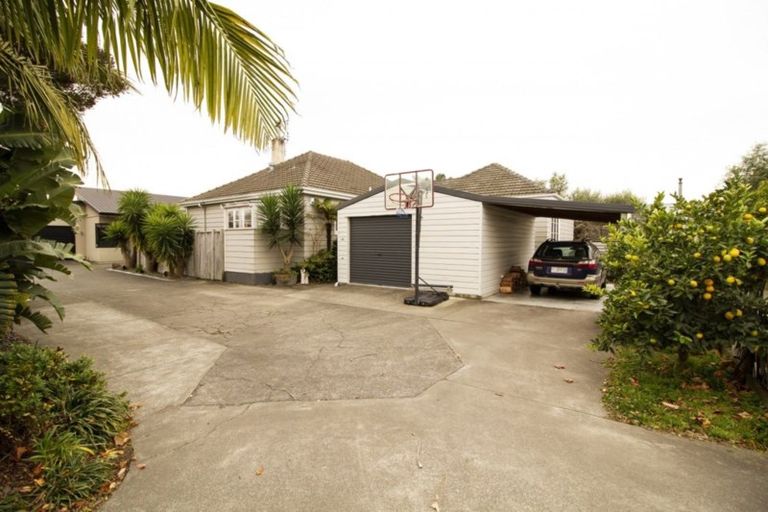 Photo of property in 235 Georges Drive, Napier South, Napier, 4110