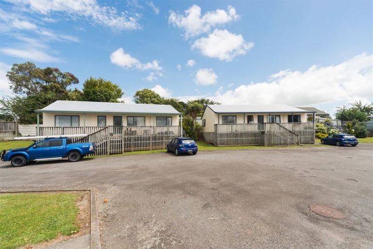 Photo of property in 1-6 Arli Court, Hokowhitu, Palmerston North, 4410