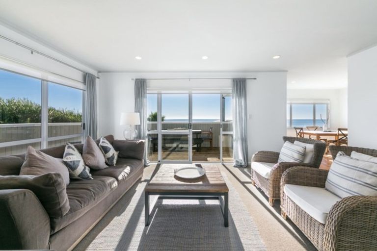 Photo of property in 243 Clifton Road, Te Awanga, 4102