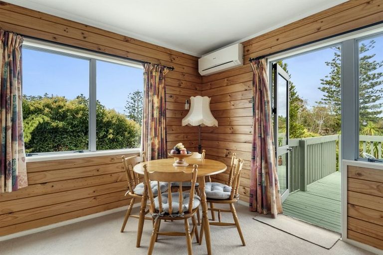 Photo of property in 14a County Road, Torbay, Auckland, 0630