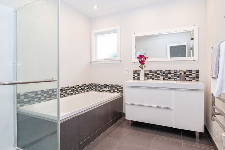 Photo of property in 28 Longmuir Street, Ilam, Christchurch, 8041