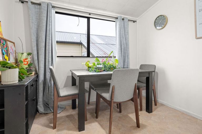 Photo of property in 5 Silkwood Lane, Melville, Hamilton, 3206