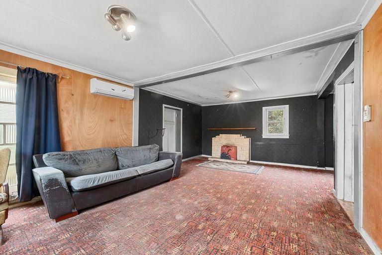 Photo of property in 95 Oxford Road, Okato, 4335