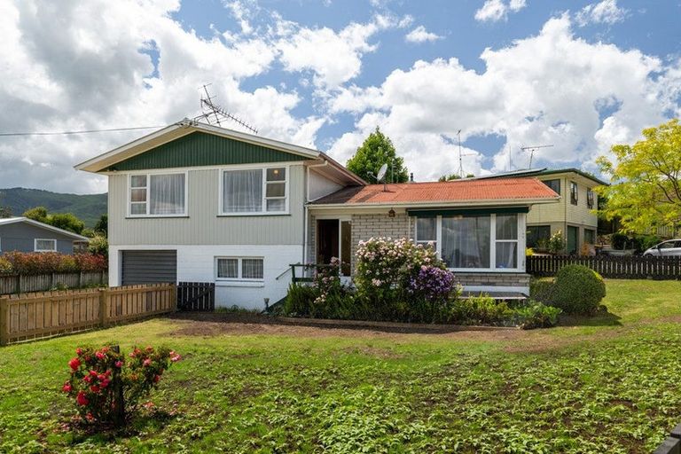 Photo of property in 2 Bennett Street, Paeroa, 3600