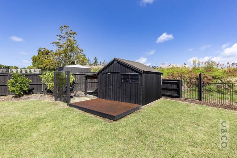 Photo of property in 6 Pheasant Lane, Waimauku, 0812