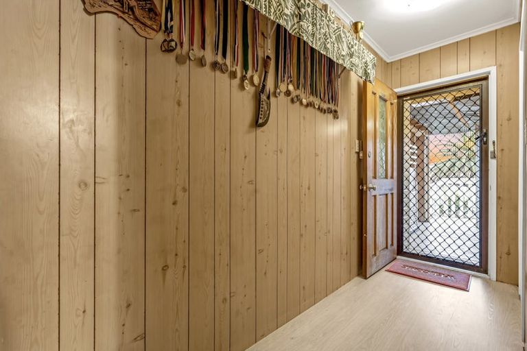 Photo of property in 16 Garus Avenue, Mangere East, Auckland, 2024