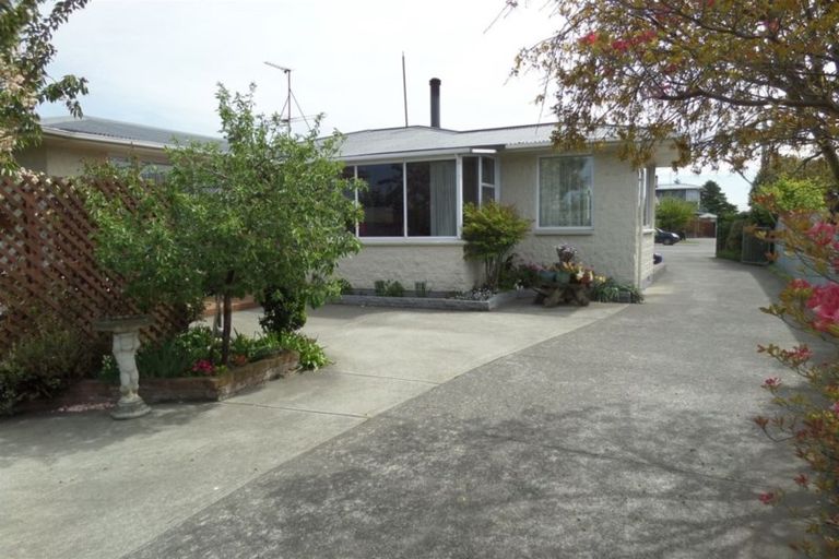 Photo of property in 163 Springs Road, Hornby, Christchurch, 8042