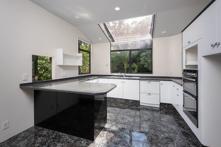 Photo of property in 65 Nevay Road, Miramar, Wellington, 6022