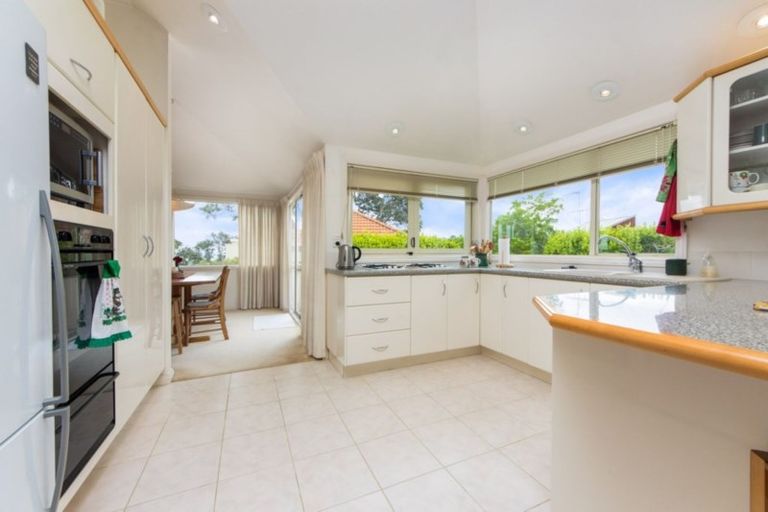 Photo of property in 4/30 Clarence Road, Northcote Point, Auckland, 0627